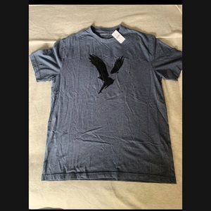 Men’s American Eagle Tee.